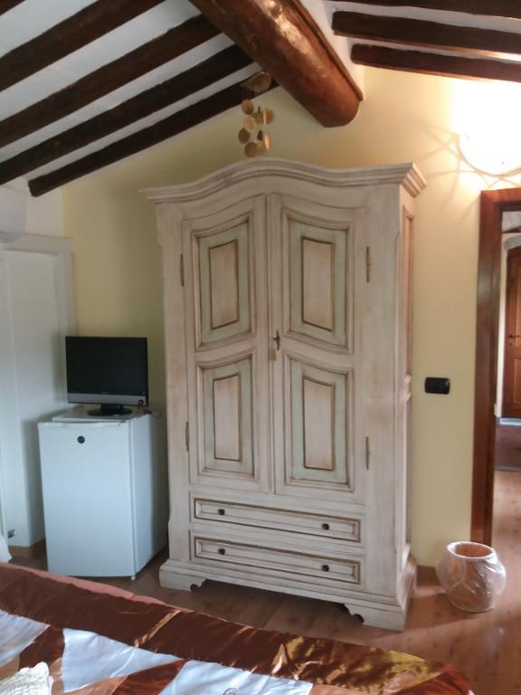 Le Travi Bed & Breakfast Sarzana Exterior photo