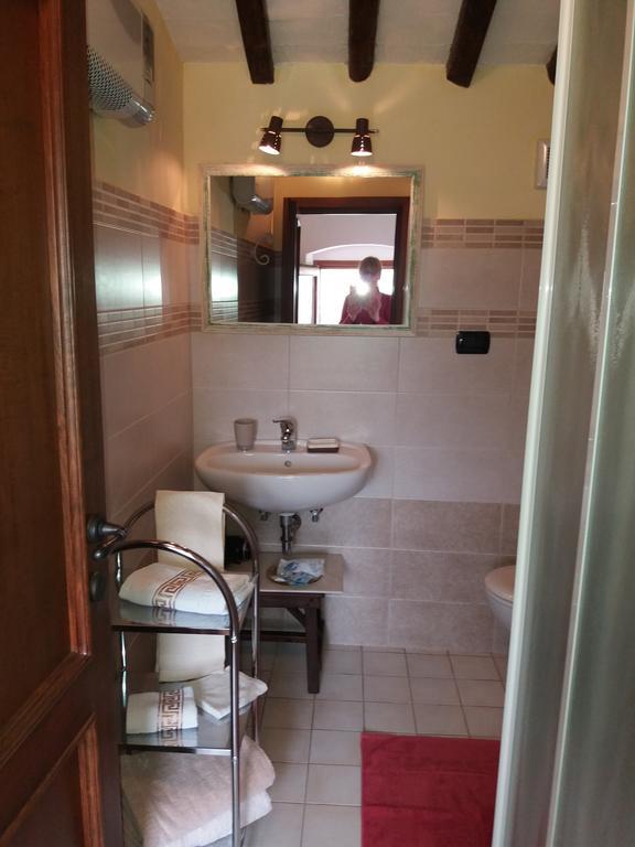 Le Travi Bed & Breakfast Sarzana Exterior photo
