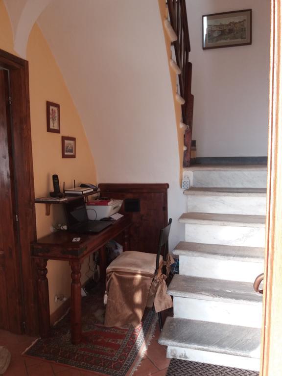 Le Travi Bed & Breakfast Sarzana Exterior photo