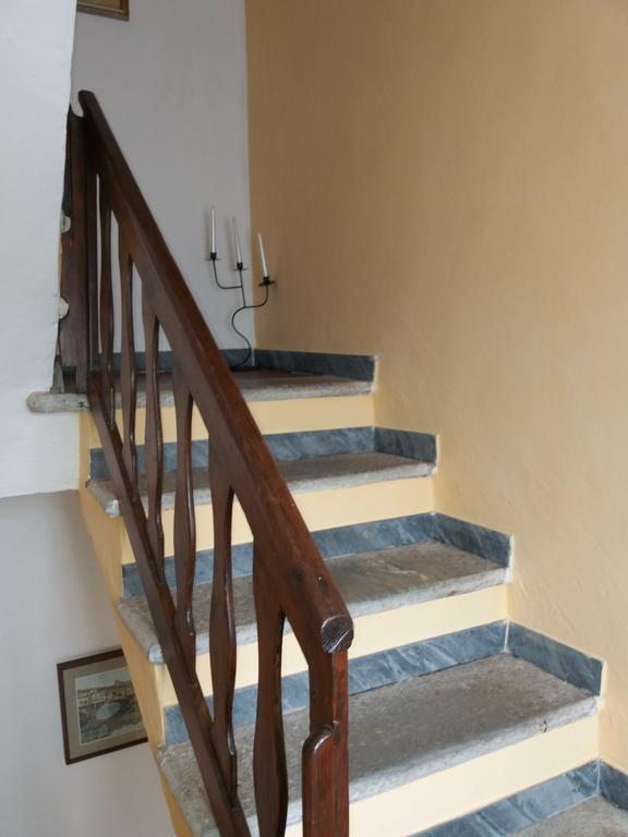 Le Travi Bed & Breakfast Sarzana Exterior photo