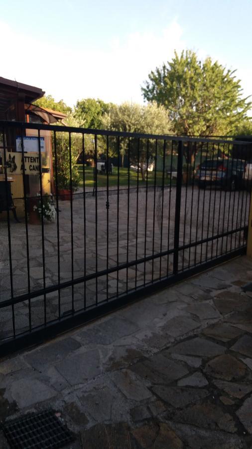 Le Travi Bed & Breakfast Sarzana Exterior photo